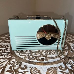 Retro Radio Clutch